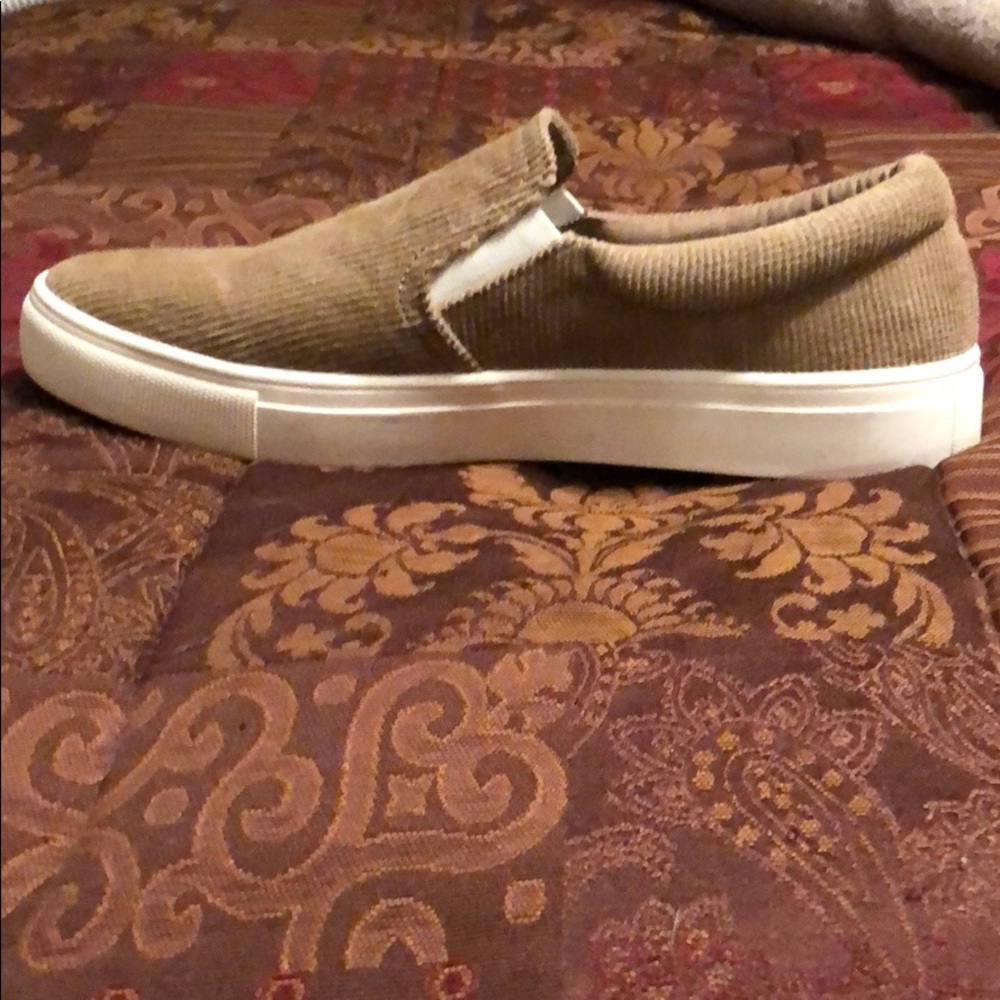 American Eagle sneakers